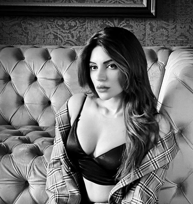 Hot Bikini Picture Of Shama Sikander5-techravelwinnietech